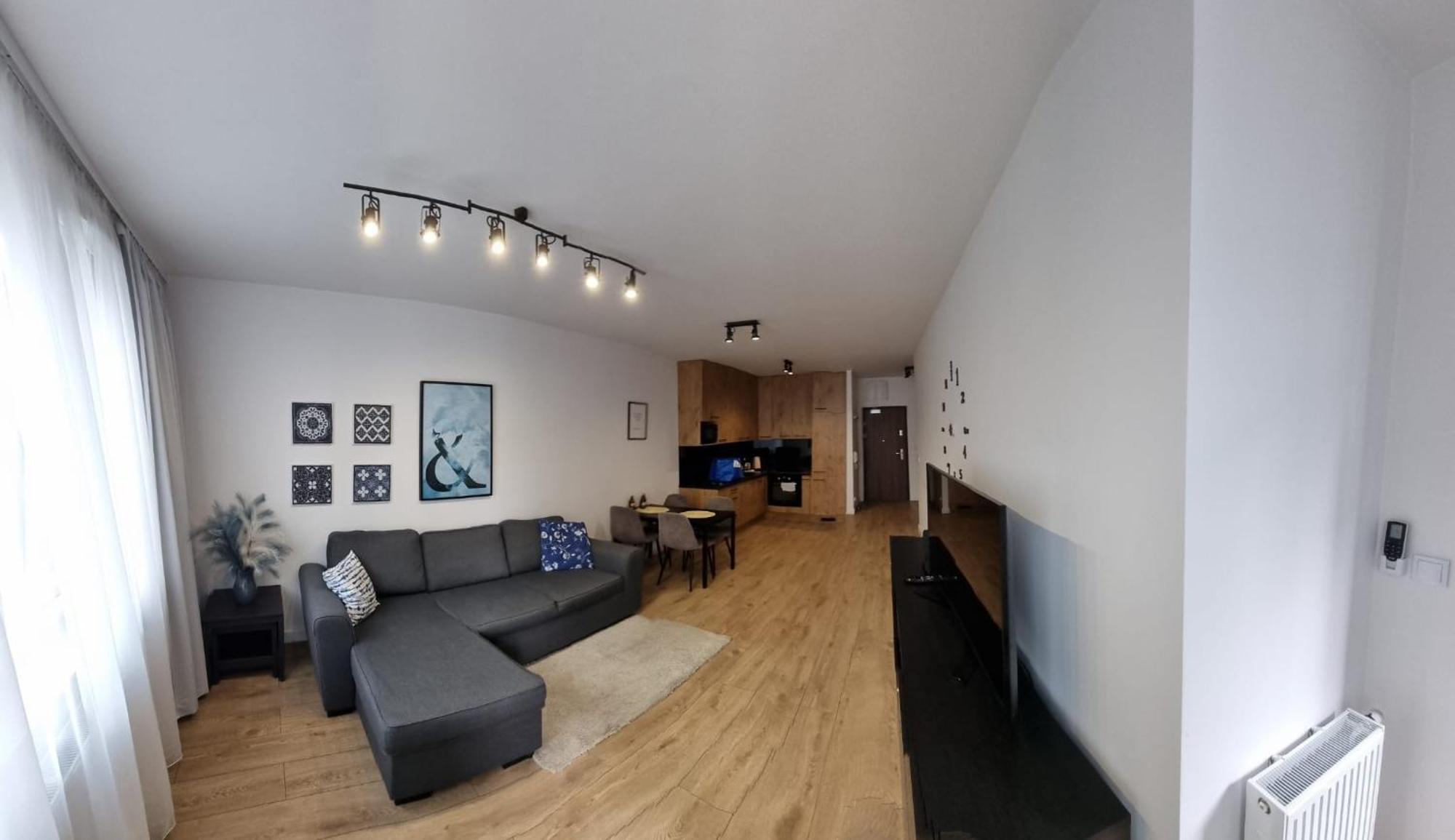 Apartament Near Sky Tower Вроцлав Екстериор снимка