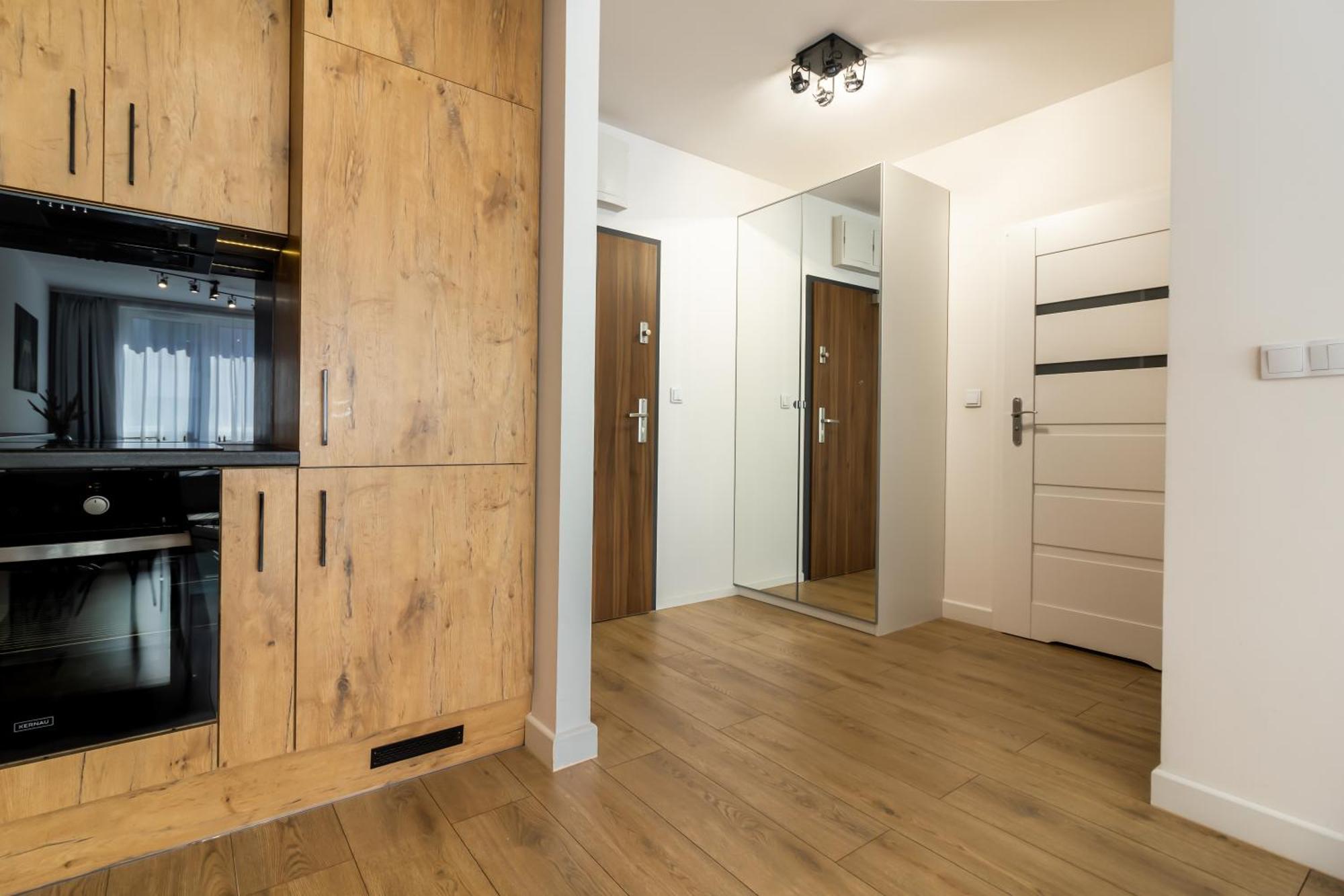 Apartament Near Sky Tower Вроцлав Екстериор снимка